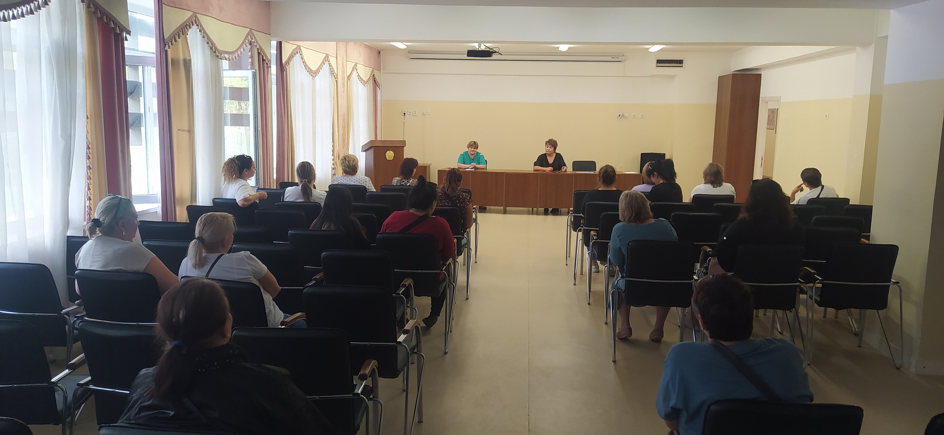 Жалпы мектептік ата-аналар жиналысы.