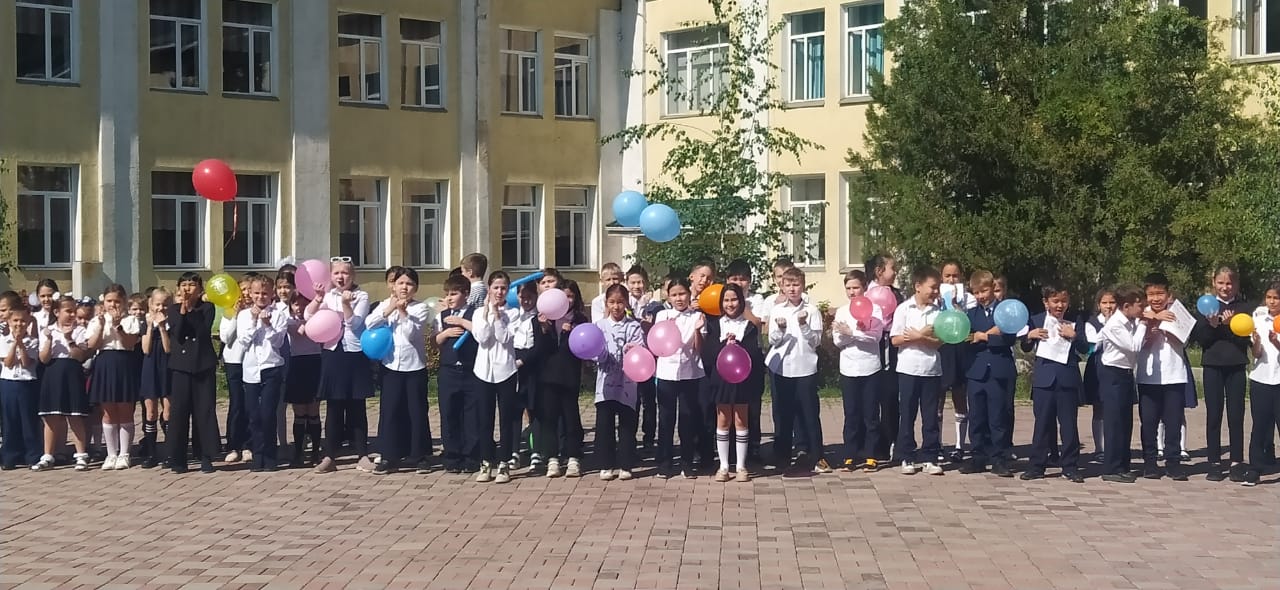 "Балаларды қорғау күні" флешмобы