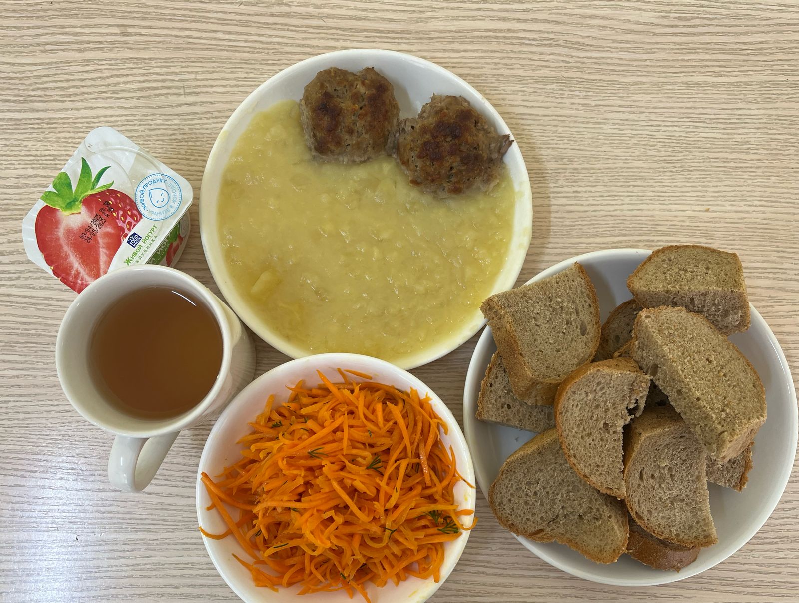 Меню: Котлеты мясные (говядина).Гарнир: картофельное пюре