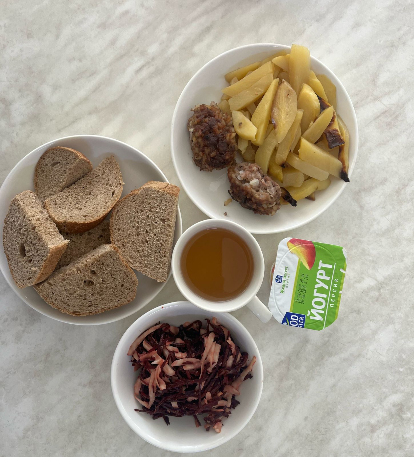 Меню: Тефтели мясные (говядина).Гарнир: картофель запеченный