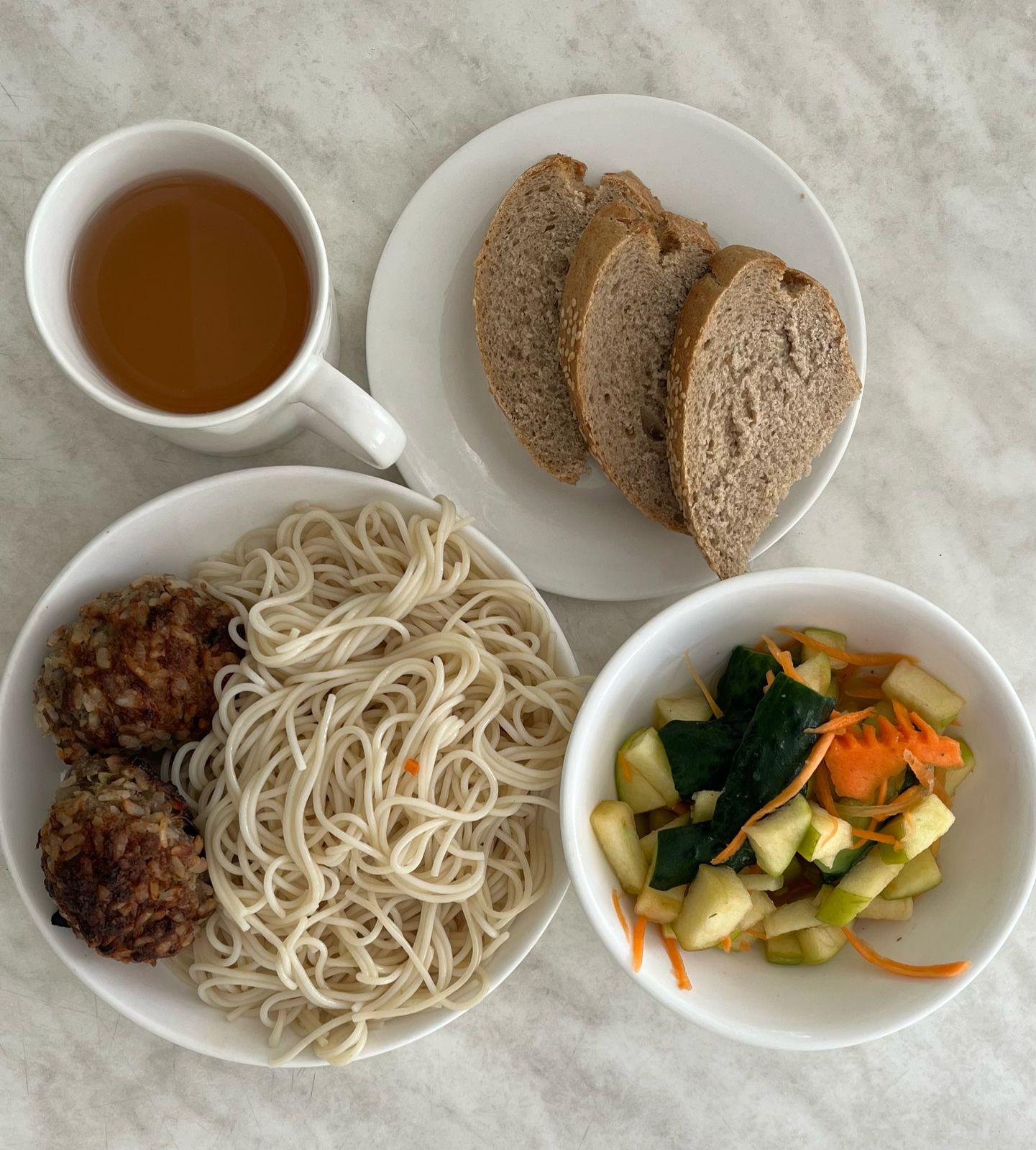 Меню: Тефтели мясные (говядина).Гарнир: спагетти отварные.