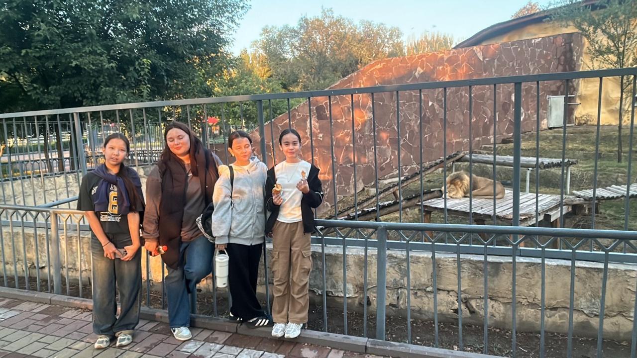 Культурно-просветительские: выезды на экскурсии, театры, музеи, кино, цирк.